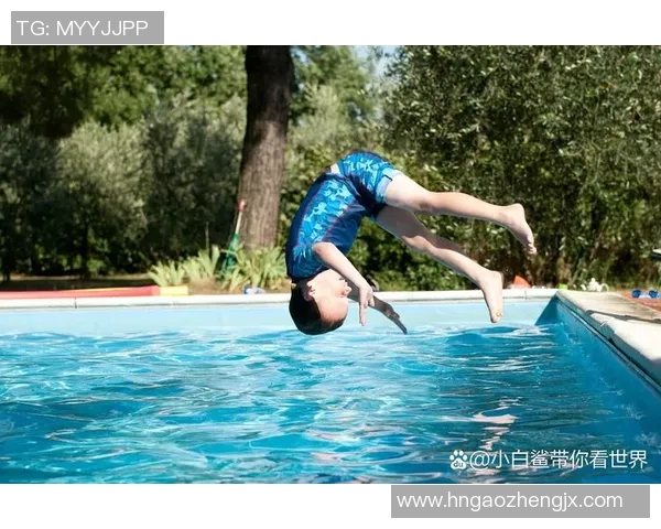 游泳助力全身健康提升，塑造强健体魄与增强心肺功能